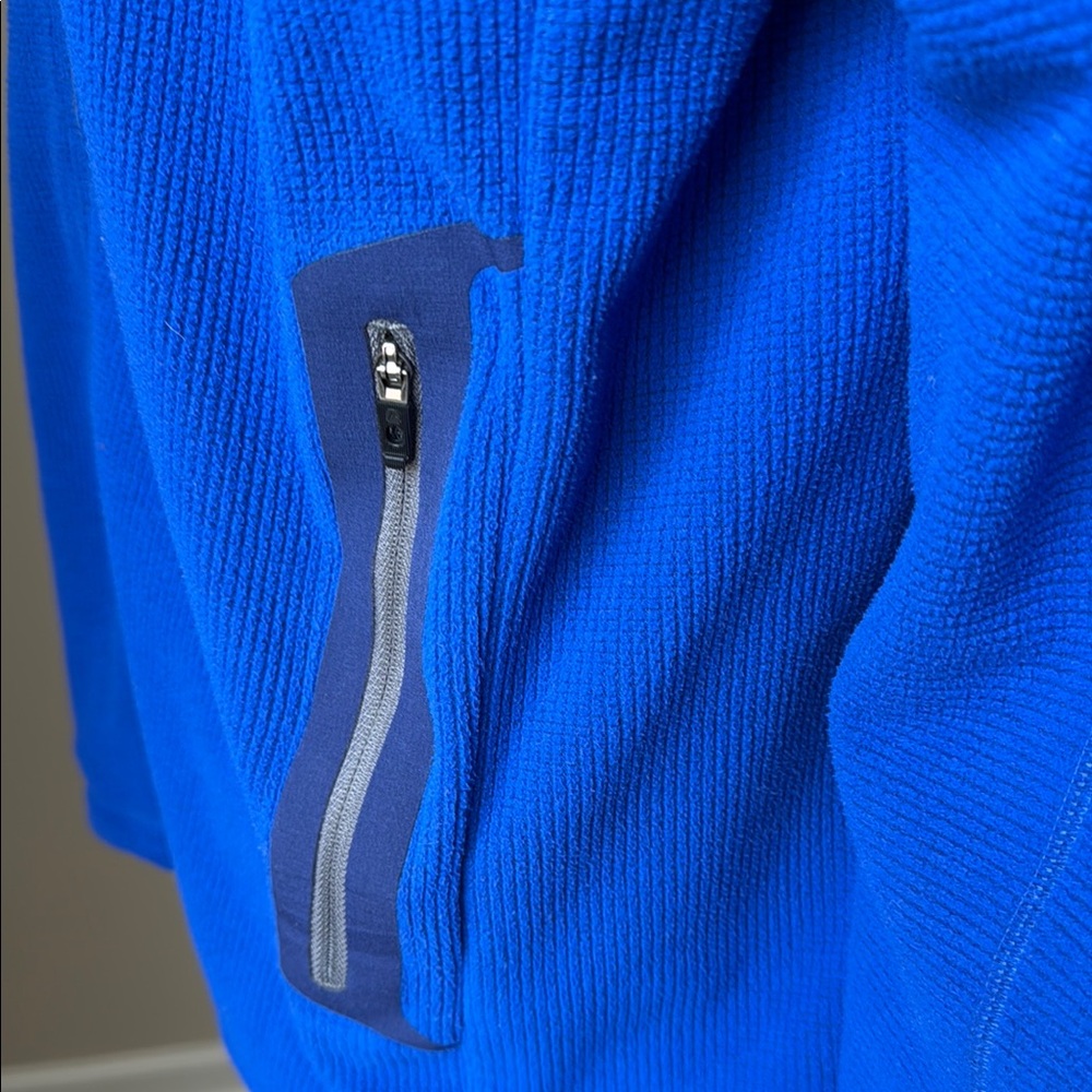 Marmot Blue Performance Jacket For Ultimate Outdo… - image 4